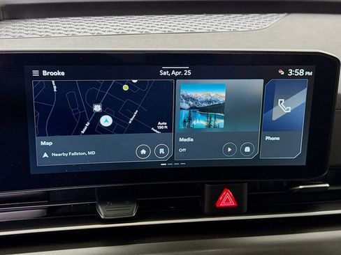 Used 2025 Kia Carnival SX FWD image 7
