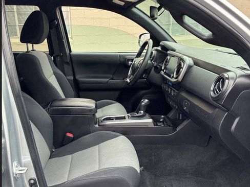 Used 2023 Toyota Tacoma TRD Sport w/ Black Out Package (TMS) image 6