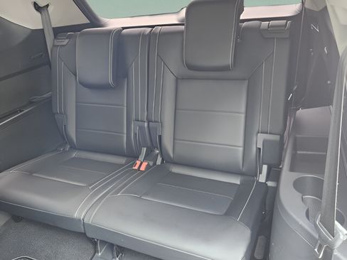 Certified 2023 Volkswagen Atlas SE FWD image 9
