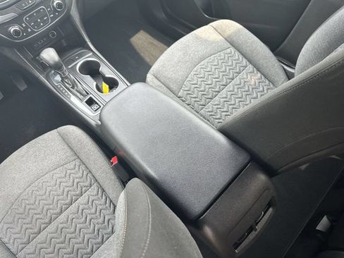 Certified 2024 Chevrolet Equinox LT w/ LPO, Floor Liner Package AWD/4WD image 24