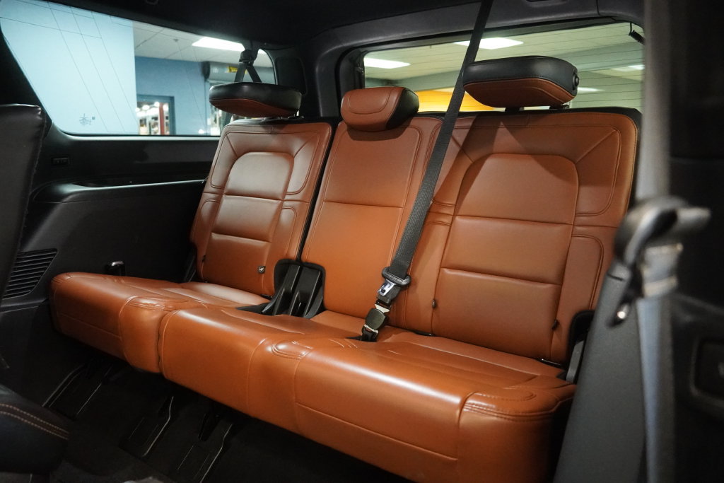 Used 2020 Lincoln Navigator L Reserve AWD/4WD image 31