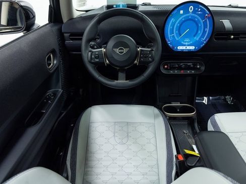 Certified 2025 MINI Cooper 2-Door Hardtop image 3