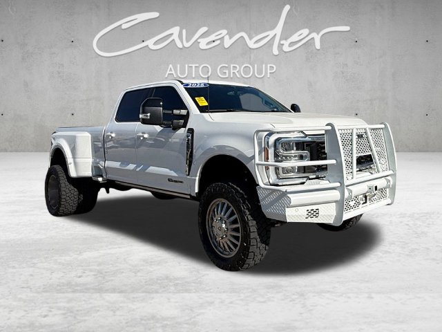 Used 2026 Ford F350 Lariat w/ FX4 Off-Road Package AWD/4WD image 2
