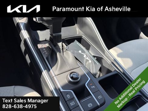 New 2026 Kia Sorento S w/ S Panoramic Sunroof Package FWD image 26