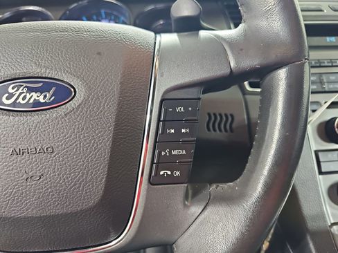 Used 2012 Ford Taurus SEL image 22
