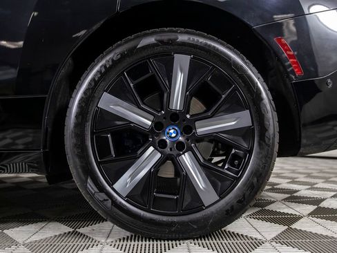Used 2023 BMW iX xDrive50 w/ Sport Package AWD/4WD image 47
