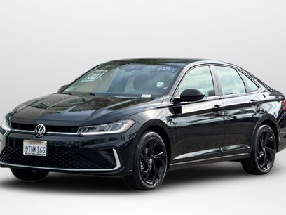 Used 2025 Volkswagen Jetta SE w/ Black Wheel Package