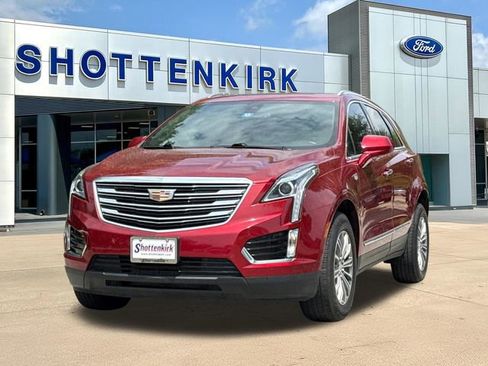 Used 2019 Cadillac XT5 Luxury FWD image 3