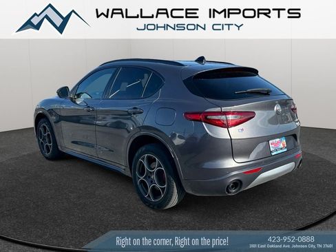 Used 2023 Alfa Romeo Stelvio Ti AWD/4WD image 3