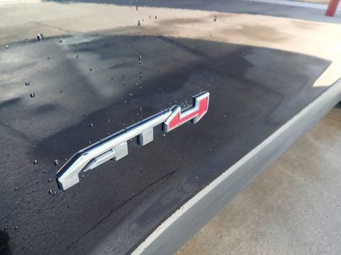 Used 2022 GMC Acadia AT4 image 35