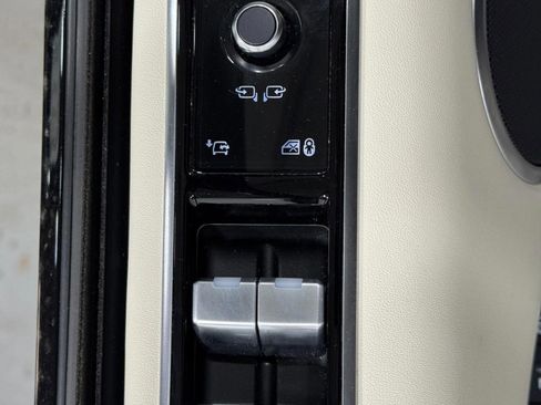 Certified 2022 Land Rover Range Rover Sport HSE Dynamic image 25