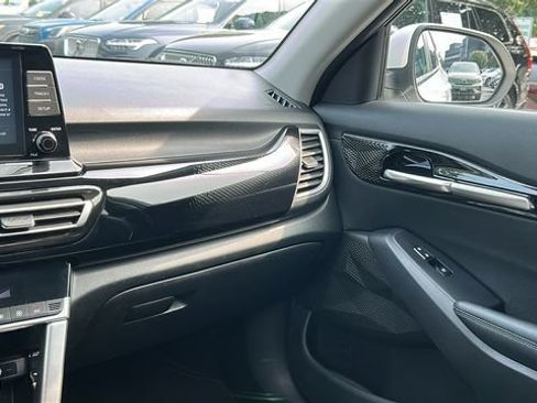 Used 2021 Kia Seltos EX AWD/4WD image 26
