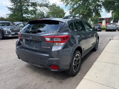 Used 2021 Subaru Crosstrek 2.0i Premium w/ Moonroof Package AWD/4WD image 5