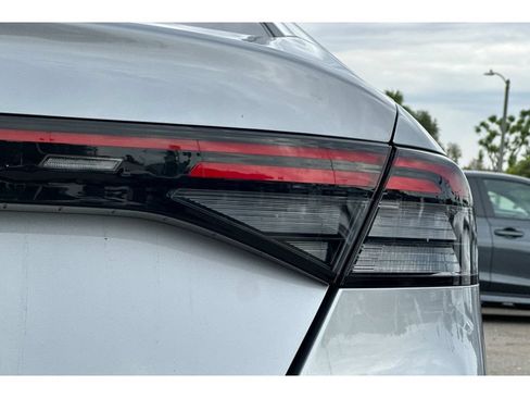 Used 2023 Honda Accord LX image 14