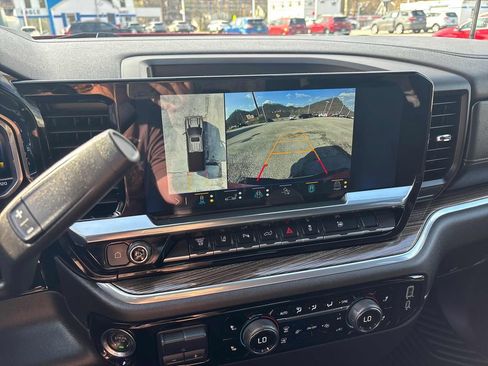 Used 2025 Chevrolet Silverado 2500 LT w/ Safety Package image 18