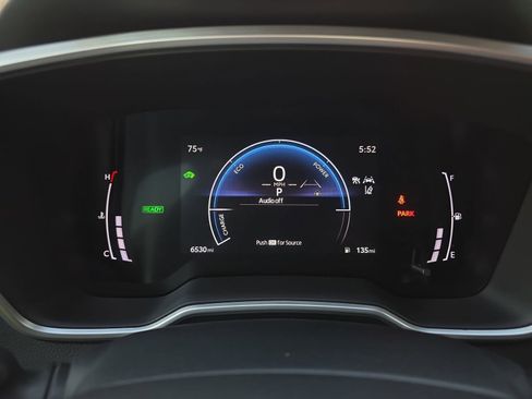 Used 2025 Toyota Corolla XLE image 18