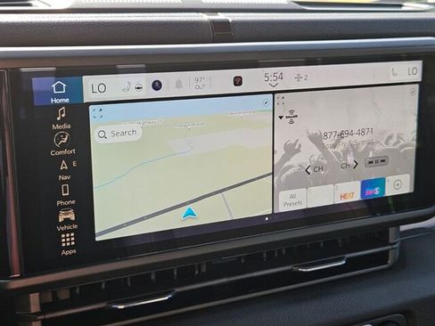 New 2025 Jeep Gladiator Willys image 8