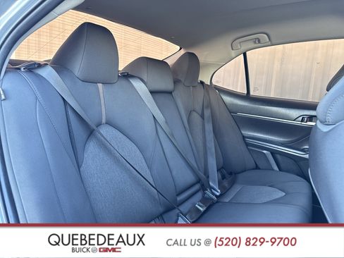 Used 2020 Toyota Camry LE w/ Carpet Mat Package image 42