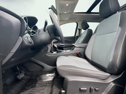 Used 2018 Ford Escape SE image 16