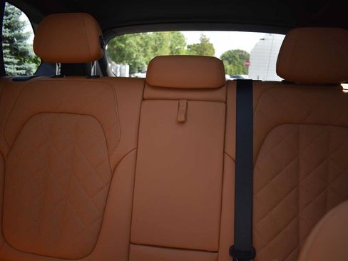 Used 2024 BMW X5 xDrive40i w/ Premium Package AWD/4WD image 19