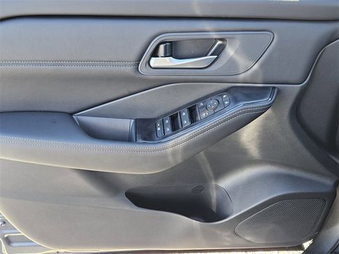 New 2026 Nissan Rogue SV image 26