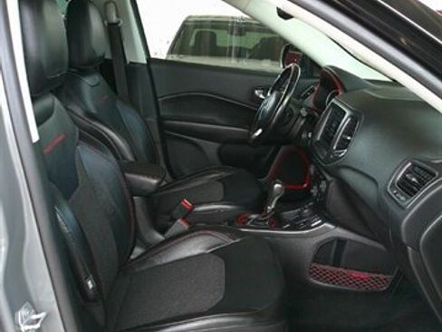 Used 2020 Jeep Compass Trailhawk w/ Cold Weather Group image 27