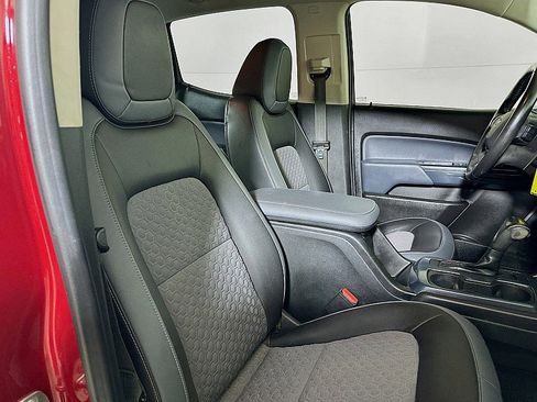 Used 2018 Chevrolet Colorado Z71 image 28