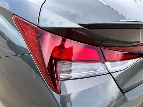 Used 2025 Hyundai Elantra Sport FWD image 27