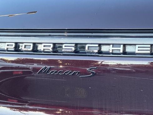 Used 2024 Porsche Macan S image 13