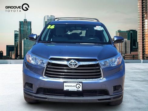 Used 2016 Toyota Highlander LE AWD/4WD image 9
