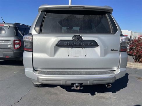 Used 2021 Toyota 4Runner TRD Off-Road image 3