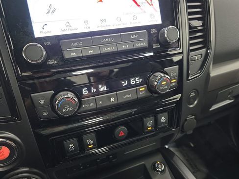 Used 2023 Nissan Titan PRO-4X w/ Pro-4x Convenience Package AWD/4WD image 24
