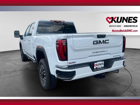 New 2026 GMC Sierra 3500 Denali Ultimate AWD/4WD image 7