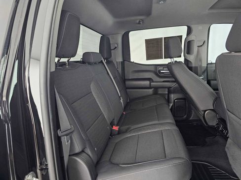 Used 2022 Chevrolet Silverado 1500 LT image 12