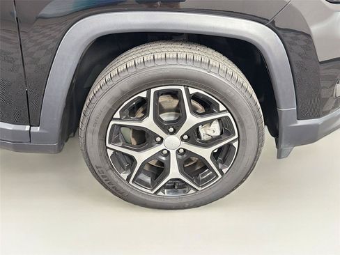 Used 2024 Jeep Compass Limited AWD/4WD image 35