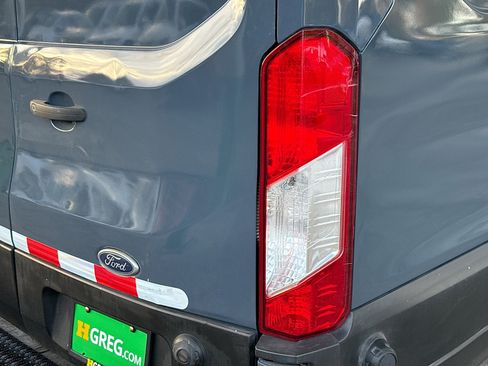 Used 2019 Ford Transit 250 Base image 28