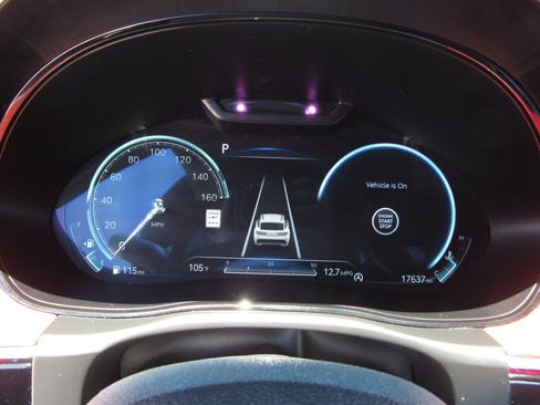Used 2024 Genesis GV70 2.5T w/ Sport Prestige Package AWD/4WD image 29