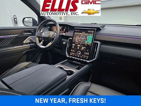 Used 2024 GMC Acadia Denali w/ Super Cruise Package image 14