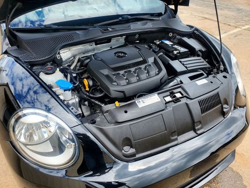 Used 2019 Volkswagen Beetle 2.0T S FWD image 42
