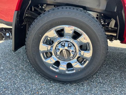 New 2025 Ford F350 Lariat w/ Lariat Ultimate Package image 29