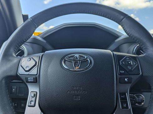 Used 2021 Toyota Tacoma TRD Off-Road w/ Technology Package RWD image 30