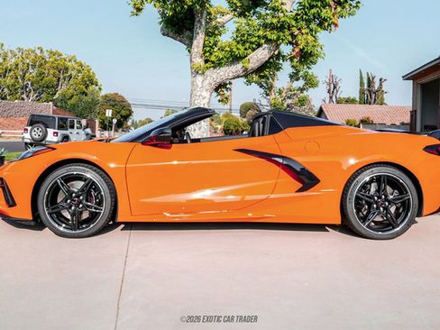 Used 2023 Chevrolet Corvette Stingray Preferred Conv w/ Z51 Performance Package RWD image 1