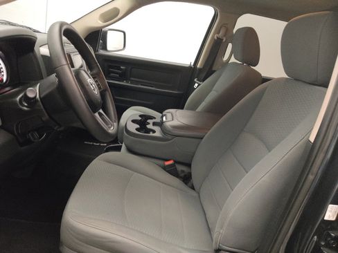 Used 2014 RAM 1500 Express RWD image 17