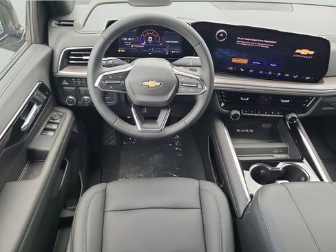 New 2026 Chevrolet Suburban LT w/ Comfort Package RWD image 16