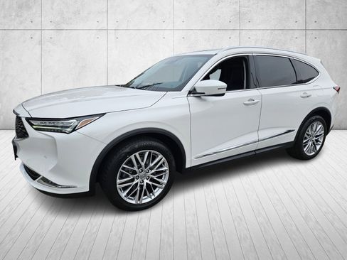 Used 2024 Acura MDX SH-AWD w/ Advance Package image 3