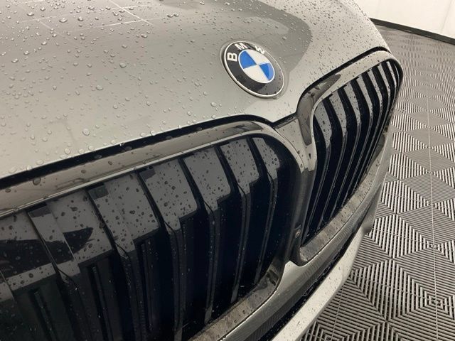 Used 2022 BMW 750i xDrive w/ Executive Package AWD/4WD image 9