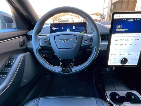 Used 2025 Ford Mustang Mach-E GT image 5