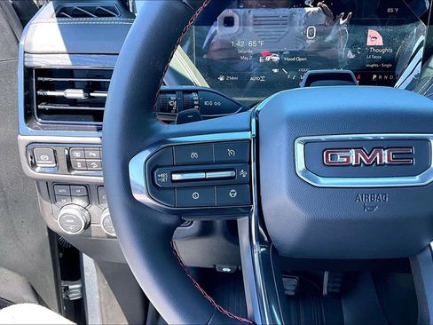 Used 2026 GMC Yukon AT4 Ultimate w/ LPO, Floor Liner Package AWD/4WD image 11