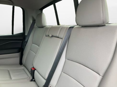 Certified 2023 Honda Ridgeline RTL image 12