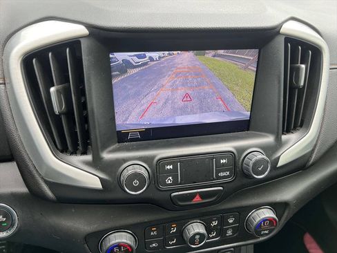 Used 2020 GMC Terrain SLT w/ Preferred Package FWD image 13